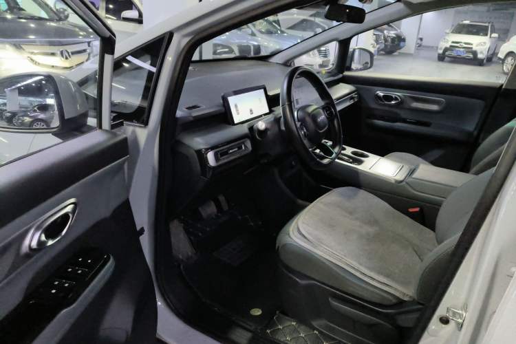 Used AION Y 2022 Plus 80 Enjoy Edition Driver Seat