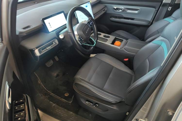 Used AION Y 2022 Plus 70 Smart Edition Driver Seat