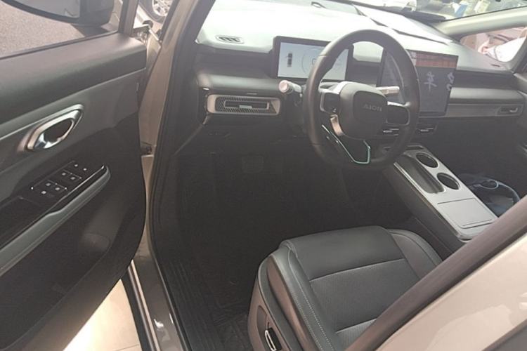 Used AION Y 2022 Plus 70 Smart Edition Driver Seat