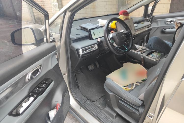 Used AION Y 2022 Plus 70 Enjoy Edition Driver Seat