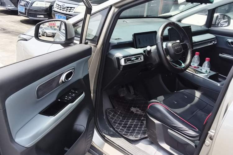Used AION Y 2022 Plus 70 Enjoy Edition Driver Seat