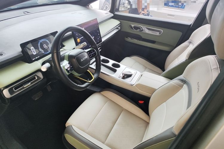 Used AION Y 2022 Plus 70 Smart Edition Driver Seat