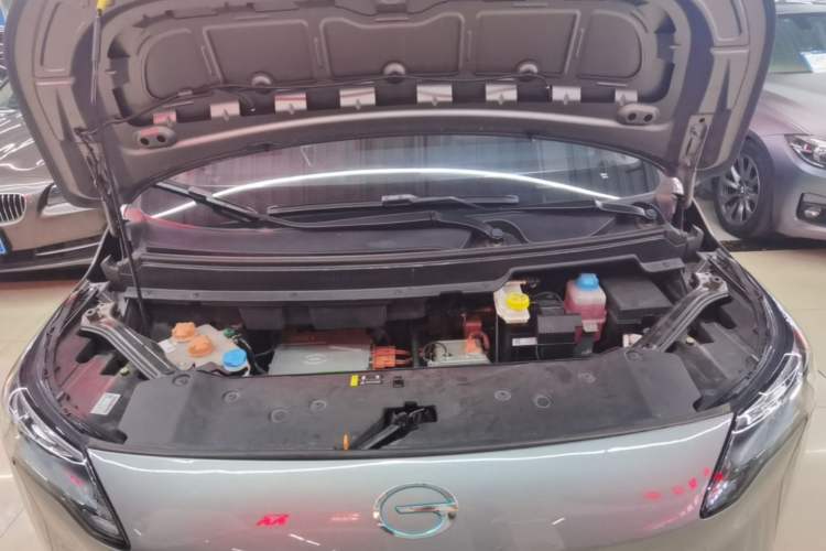 Used AION Y 2022 Plus 80 Smart Edition Engine Bay