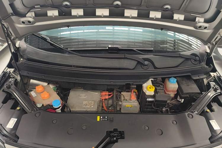 Used AION Y 2022 Plus 70 Smart Edition Engine Bay