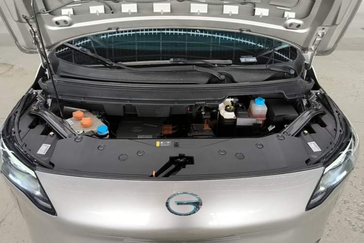 Used AION Y 2022 Plus 70 Smart Edition Engine Bay