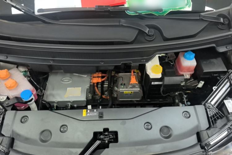 Used AION Y 2022 70 Tech Edition Lithium Iron Phosphate Engine Bay