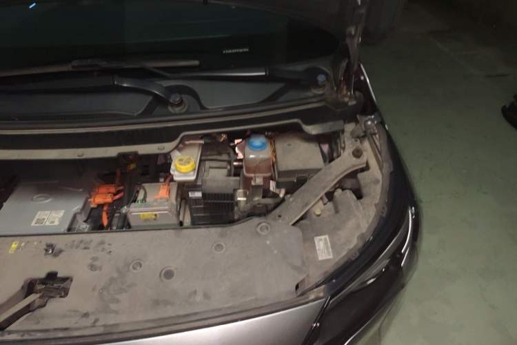 Used AION Y 2022 Plus 70 Smart Edition Engine Bay Left