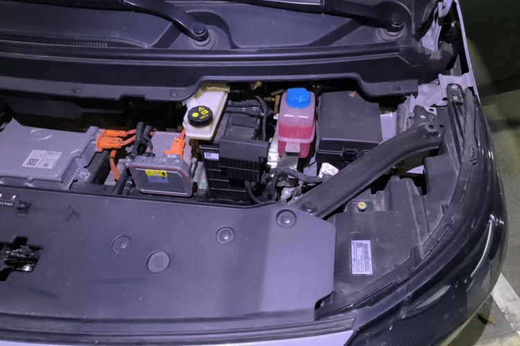 Used AION Y 2022 Plus 70 Smart Edition Engine Bay Left