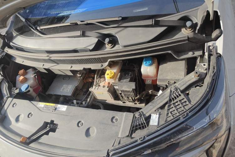 Used AION Y 2022 70 Intelligent Edition Lithium Iron Phosphate Engine Bay Left
