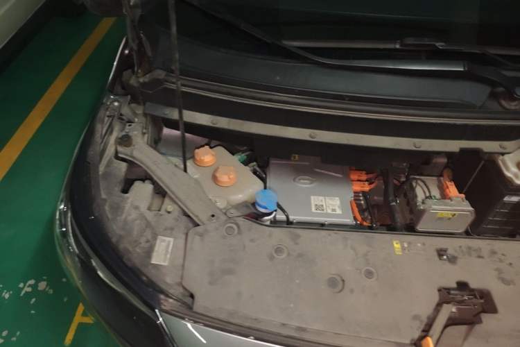 Used AION Y 2022 Plus 70 Smart Edition Engine Bay Right