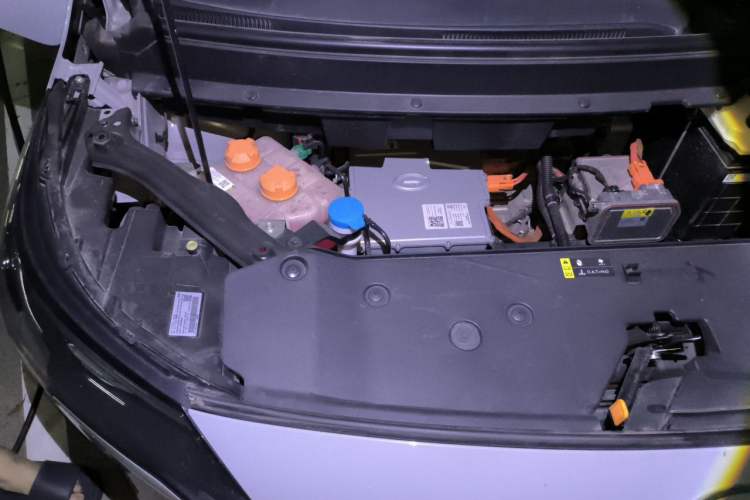 Used AION Y 2022 Plus 70 Smart Edition Engine Bay Right
