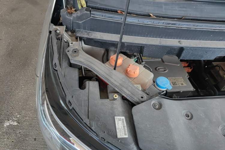 Used AION Y 2022 Plus 70 Smart Edition Engine Bay Right