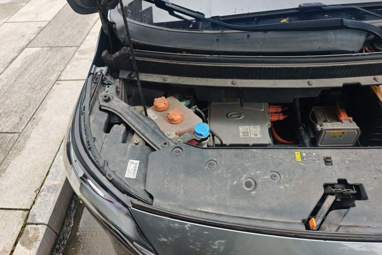 Used AION Y 2022 Plus 70 Smart Edition Engine Bay Right