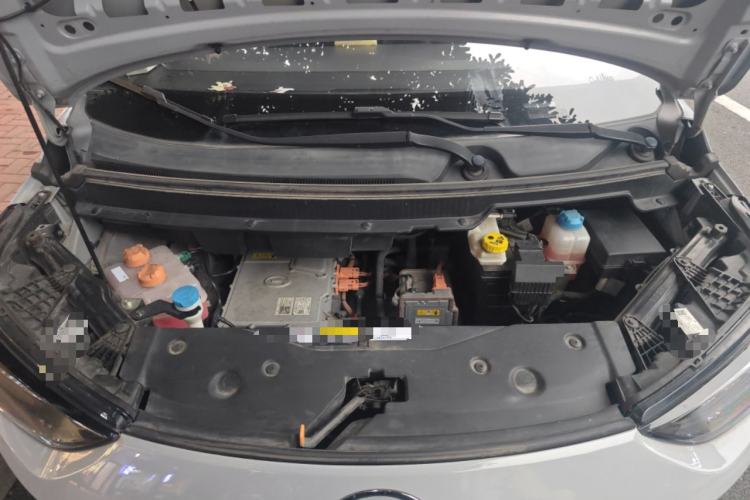 Used AION Y 2022 70 Tech Edition Lithium Iron Phosphate Engine Bay