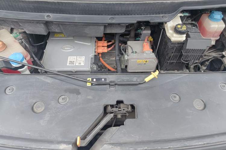 Used AION Y 2022 Plus 70 Smart Edition Engine Bay