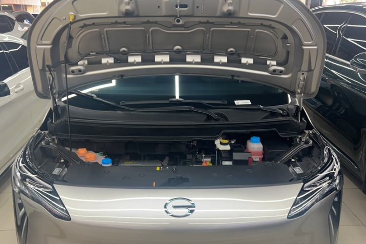Used AION Y 2022 Plus 80 Intelligent Driving Edition Engine Bay