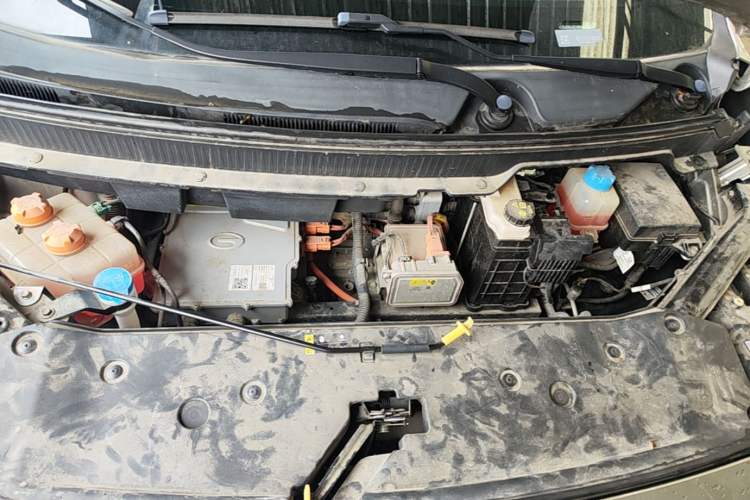 Used AION Y 2022 Plus 70 Smart Edition Engine Bay