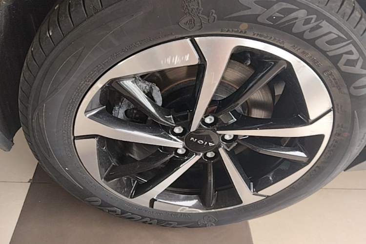 Used AION Y 2022 Plus 70 Smart Edition Exterior 5