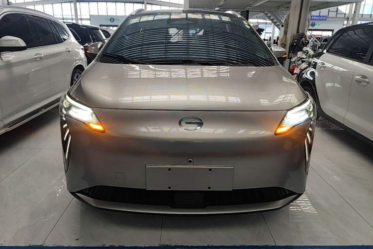 Used AION Y 2022 Plus 70 Smart Edition Front