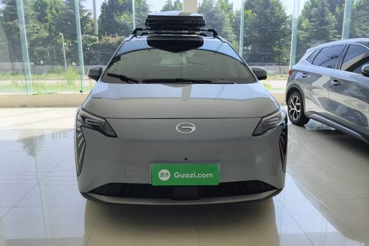 Used AION Y 2022 Plus 70 Executive Edition Front