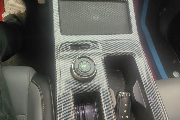 Used AION Y 2022 70 Intelligent Edition Lithium Iron Phosphate Gear Lever