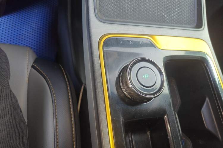 Used AION Y 2022 70 Intelligent Edition Lithium Iron Phosphate Gear Lever