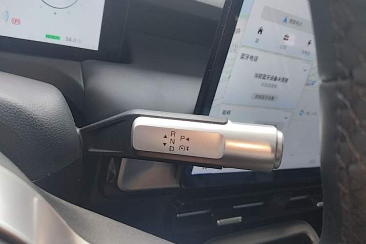 Used AION Y 2022 Plus 70 Smart Edition Gear Lever