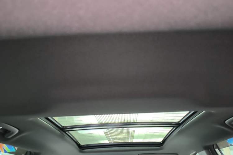 Used AION Y 2022 Plus 80 Smart Edition Headliner