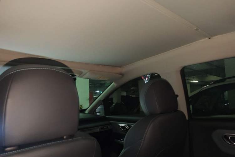 Used AION Y 2022 Plus 70 Smart Edition Headliner