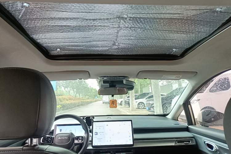 Used AION Y 2022 Plus 70 Smart Edition Headliner