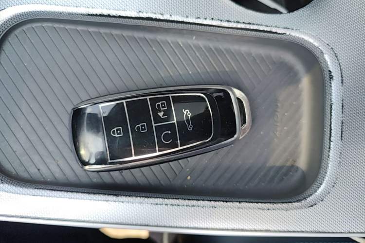 Used AION Y 2022 Plus 70 Smart Edition Interior 1