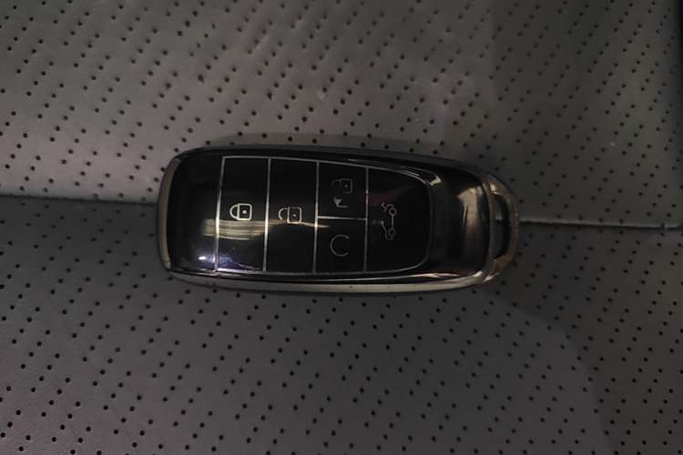 Used AION Y 2022 Plus 70 Smart Edition Interior 1