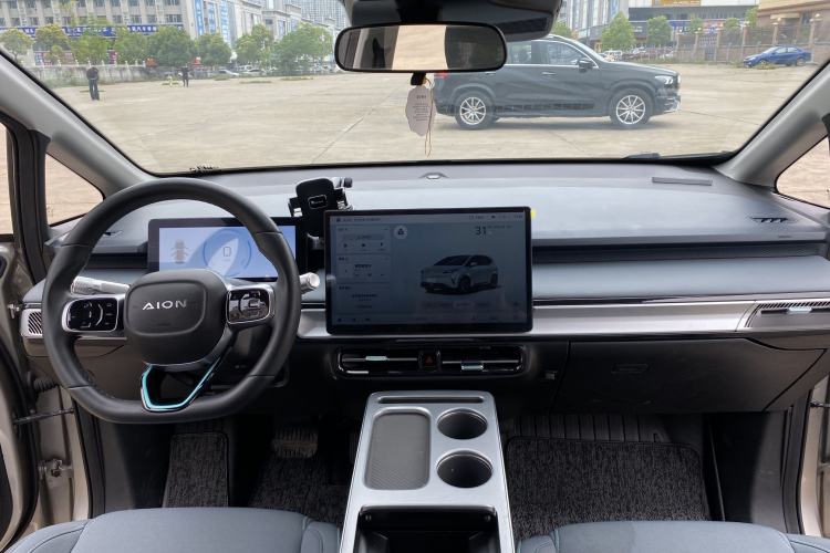 Used AION Y 2022 Plus 80 Enjoy Edition Interior 3