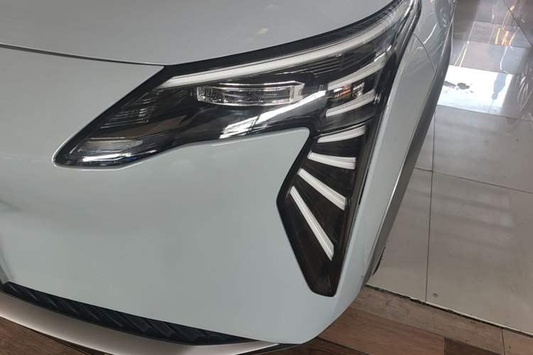 Used AION Y 2022 Plus 70 Enjoy Edition Left Front Headlight