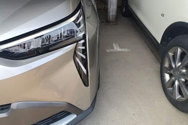Used AION Y 2022 Plus 70 Tech Edition Left Front Headlight