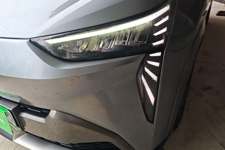 Used AION Y 2022 70 Intelligent Edition Lithium Iron Phosphate Left Front Headlight