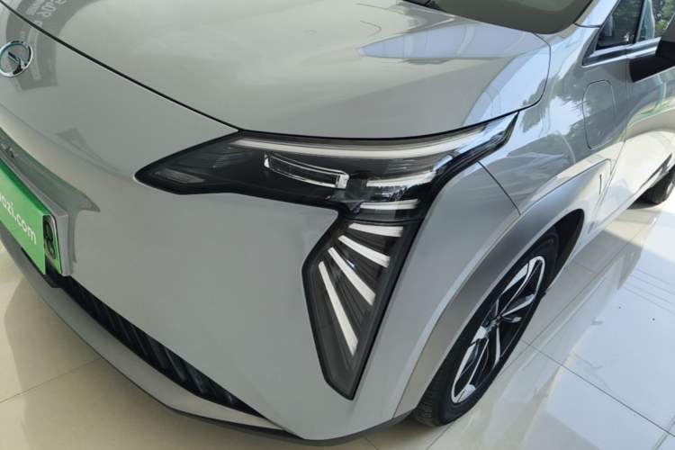 Used AION Y 2022 Plus 70 Executive Edition Left Front Headlight