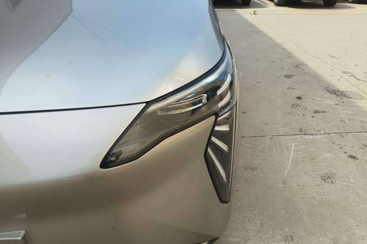 Used AION Y 2022 Plus 70 Tech Edition Left Front Headlight