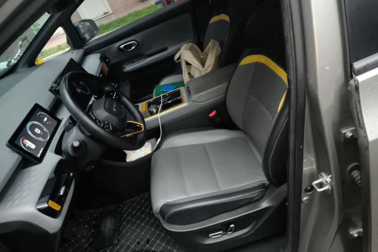 Used AION Y 2022 70 Tech Edition Lithium Iron Phosphate Left Front Seat