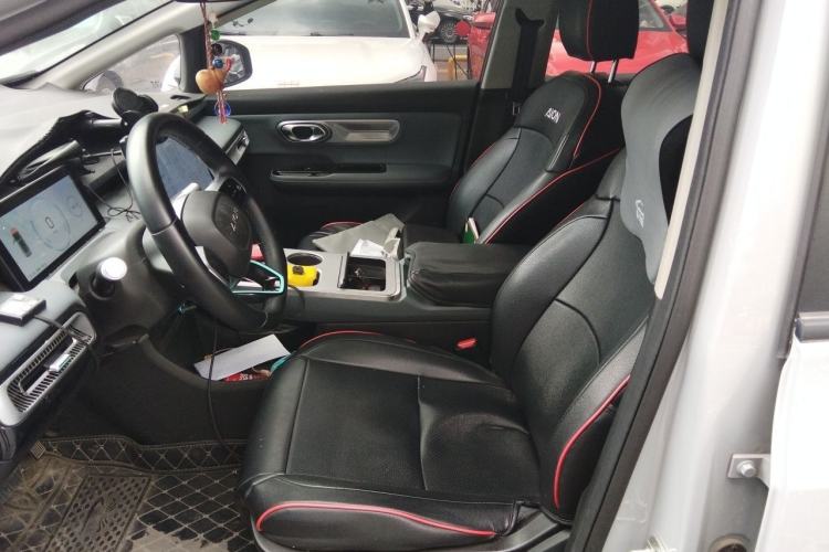 Used AION Y 2022 Plus 70 Enjoy Edition Left Front Seat