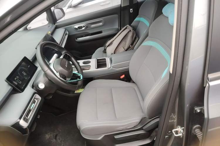 Used AION Y 2022 Plus 70 Enjoy Edition Left Front Seat