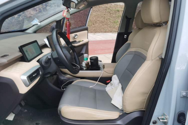 Used AION Y 2022 70 Intelligent Edition Lithium Iron Phosphate Left Front Seat