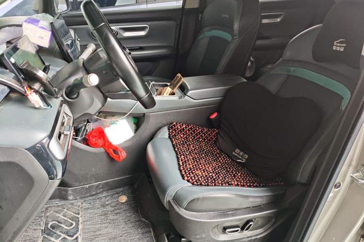 Used AION Y 2022 Plus 70 Smart Edition Left Front Seat