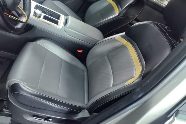Used AION Y 2022 70 Intelligent Edition Lithium Iron Phosphate Left Front Seat