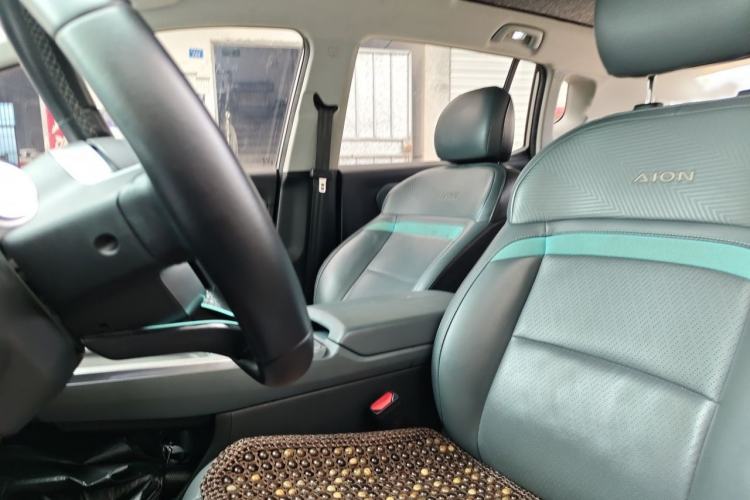 Used AION Y 2022 Plus 70 Tech Edition Left Front Seat