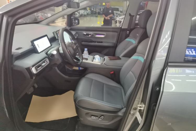 Used AION Y 2022 Plus 80 Smart Edition Left Front Seat