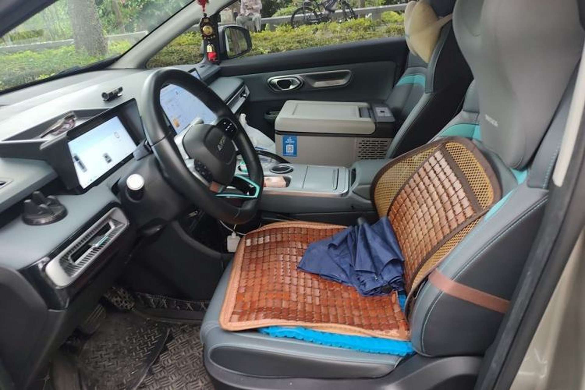 Used AION Y 2022 Plus 70 Tech Edition Left Front Seat