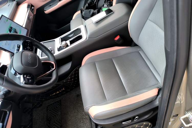 Used AION Y 2022 70 Tech Edition Lithium Iron Phosphate Left Front Seat