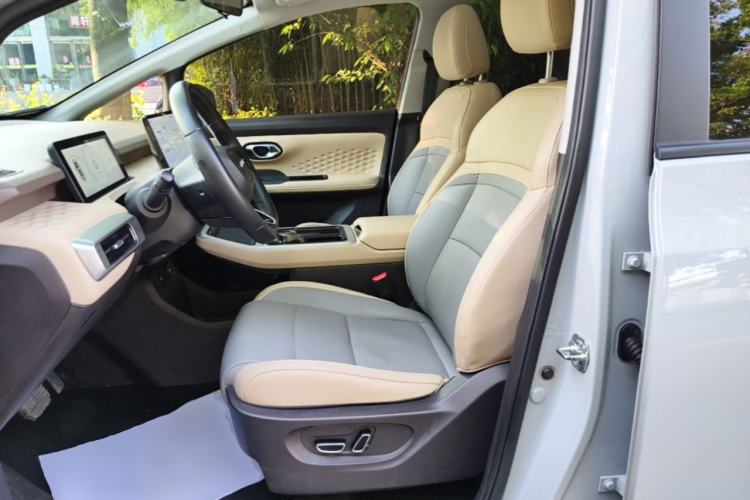 Used AION Y 2022 70 Intelligent Edition Lithium Iron Phosphate Left Front Seat