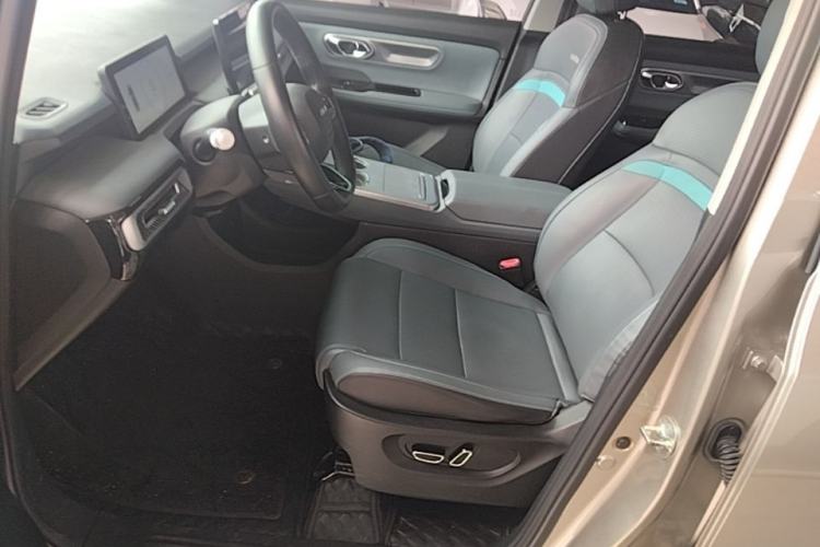 Used AION Y 2022 Plus 70 Smart Edition Left Front Seat